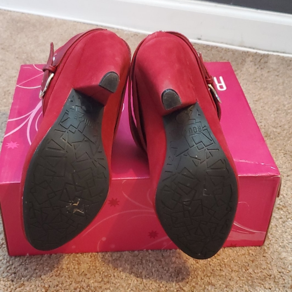 Red Booties - Picture 5 of 6